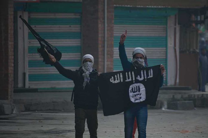 shutterstock_1263962053.jpg ISIS
